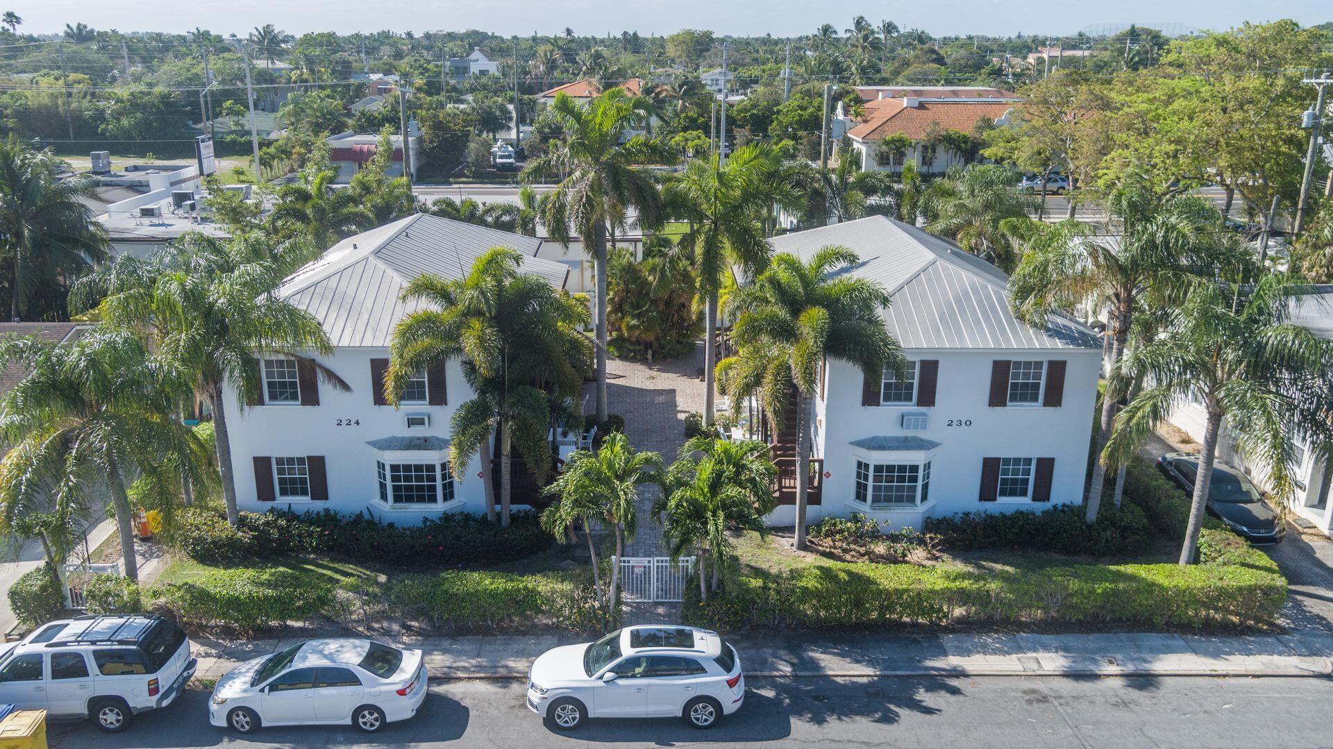 ESTATES OF SOUTH PALM BEACH - Residential