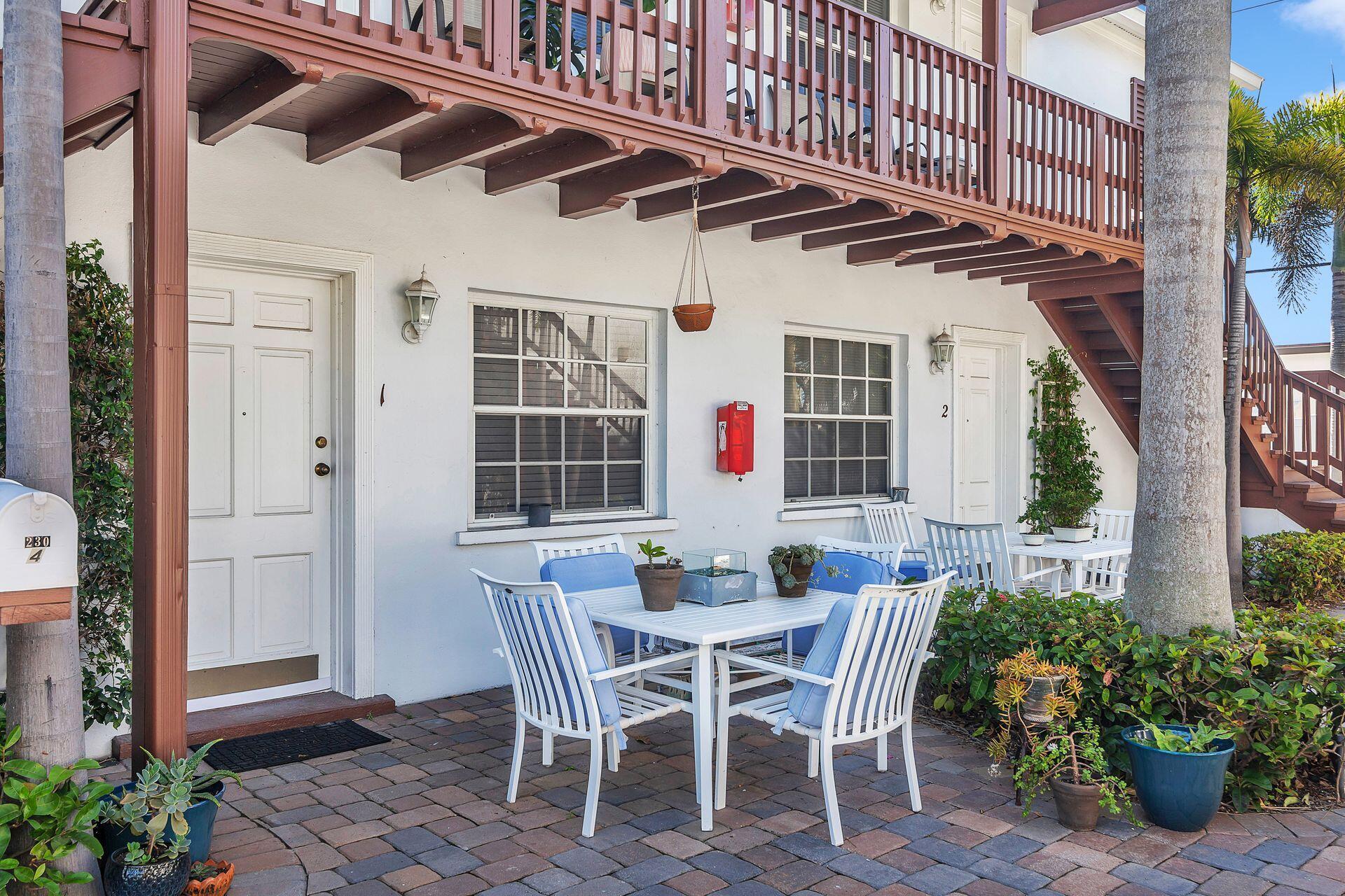 ESTATES OF SOUTH PALM BEACH - Residential