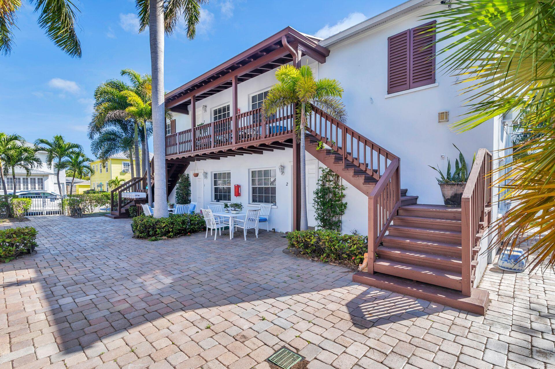 ESTATES OF SOUTH PALM BEACH - Residential