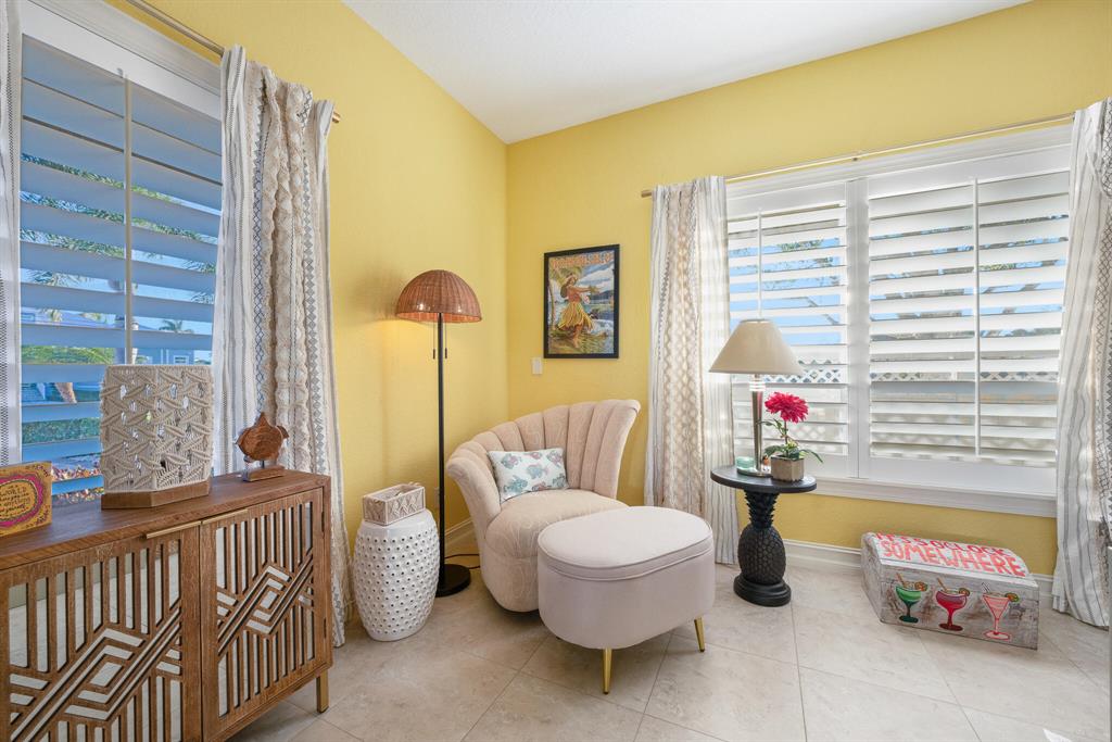 LIGHTHOUSE POINT - Residential