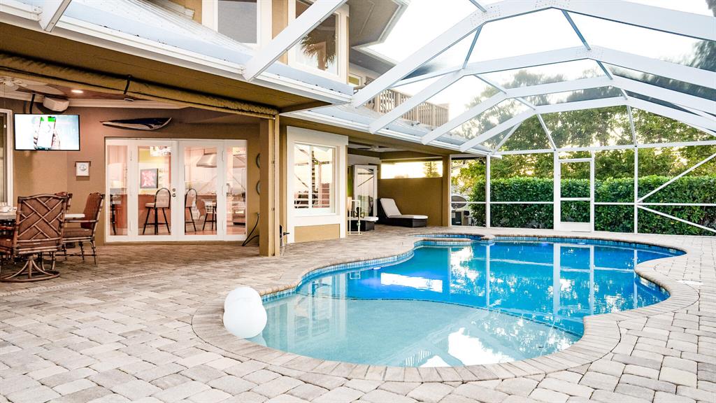 LIGHTHOUSE POINT - Residential