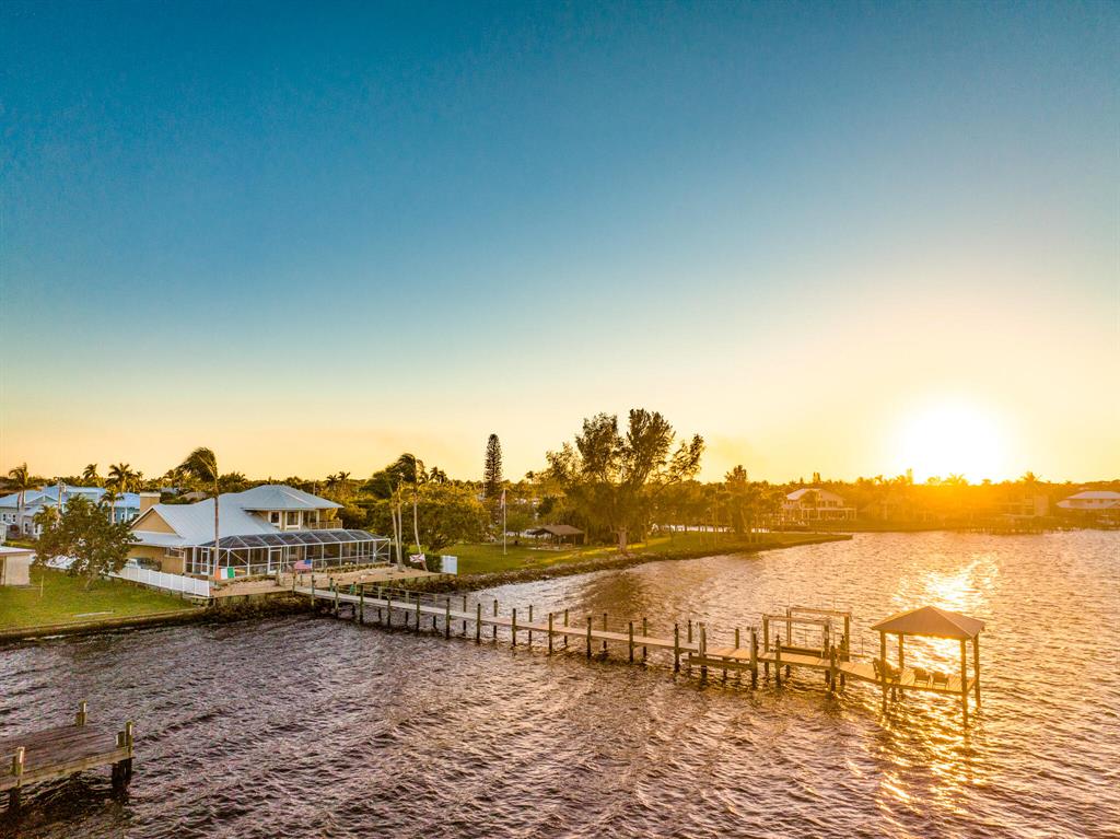 LIGHTHOUSE POINT - Residential