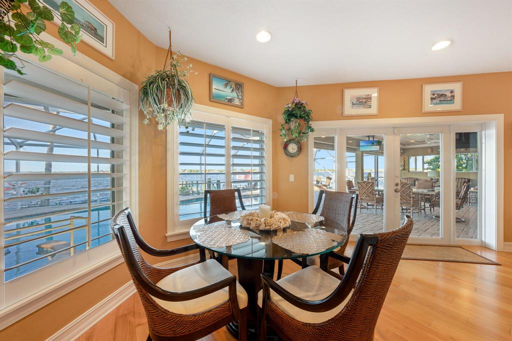 LIGHTHOUSE POINT - Residential