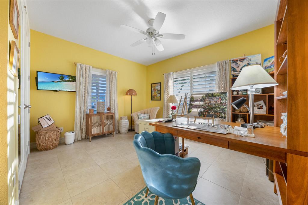 LIGHTHOUSE POINT - Residential