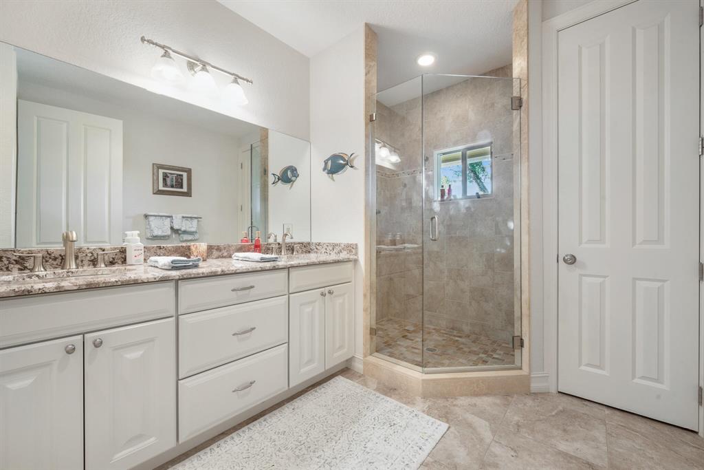 LIGHTHOUSE POINT - Residential