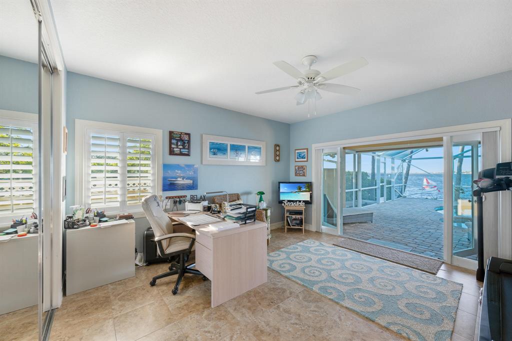 LIGHTHOUSE POINT - Residential