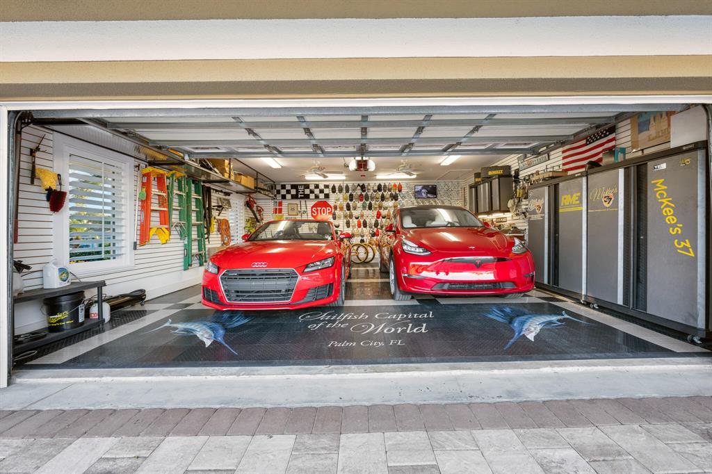 LIGHTHOUSE POINT - Residential