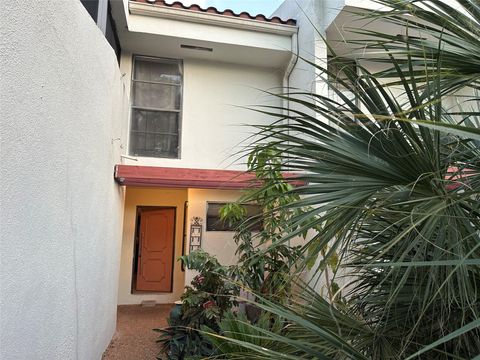 6542 Racquet Club Drive 68 Fort Lauderdale FL 33319