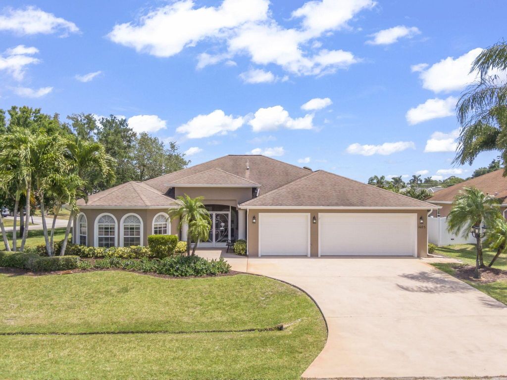 Photo of 1605 SW Norman Ln, Port Saint Lucie, FL 34984 (MLS # R11082359)