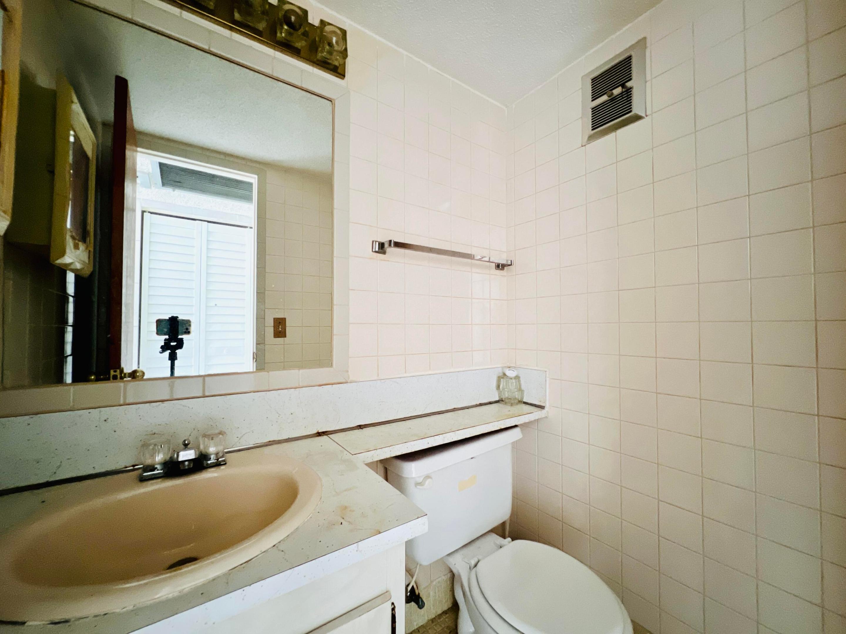 CENTURY VILLAGE - SUSSEX CONDO - Residential