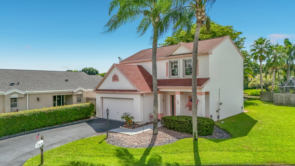 Photo of 13 SWALLOW Drive, Boynton Beach, FL 33436 (MLS # B26076458)
