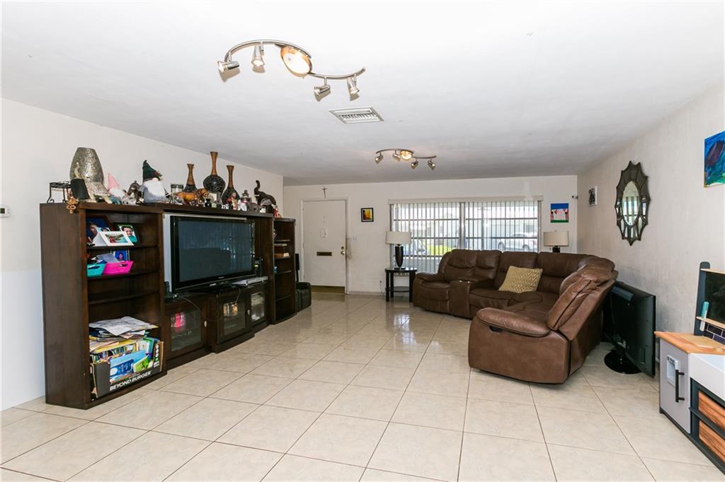Leisureville Fourth Sec 6 - Residential