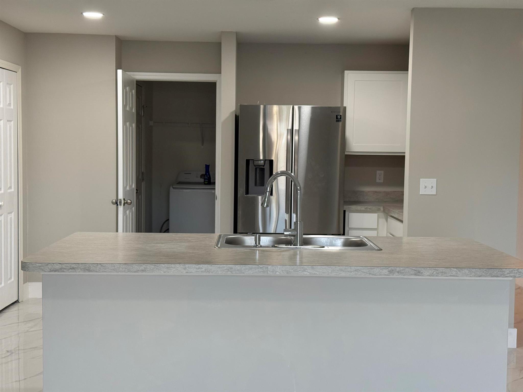 PORT ST LUCIE SECTION 17 - Residential Lease