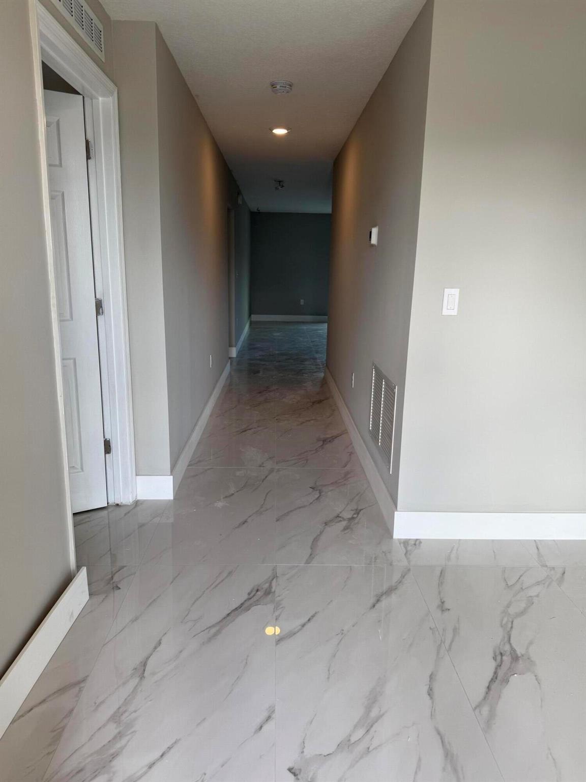 PORT ST LUCIE SECTION 17 - Residential Lease