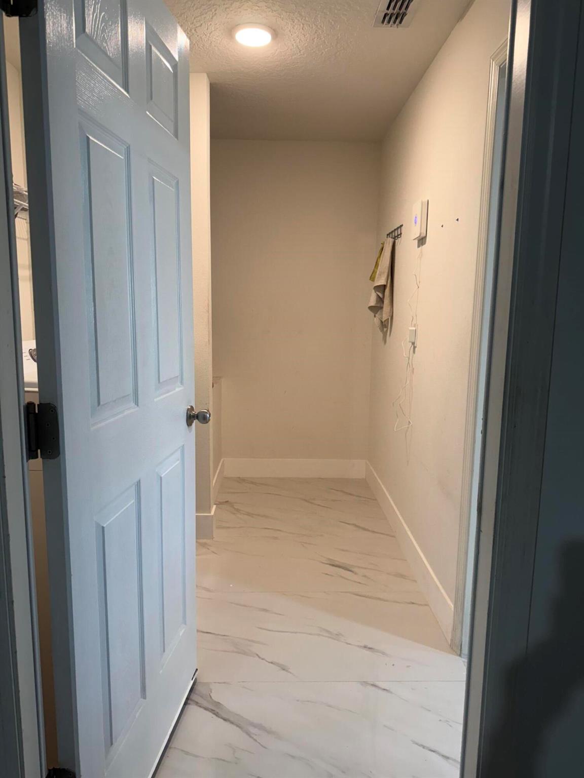 PORT ST LUCIE SECTION 17 - Residential Lease