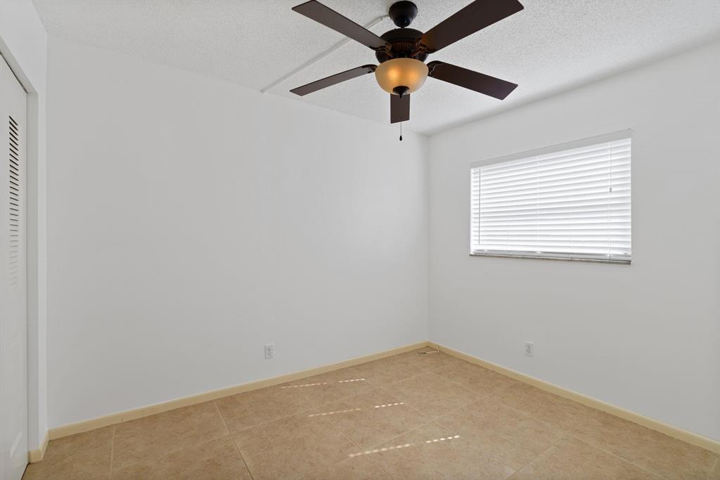 POINCIANA WEST COND - Residential