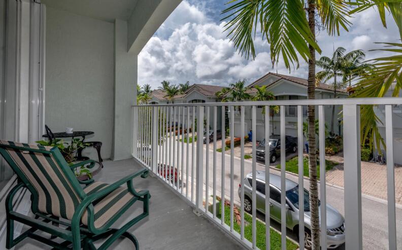 THOUSAND OAKS - Residential