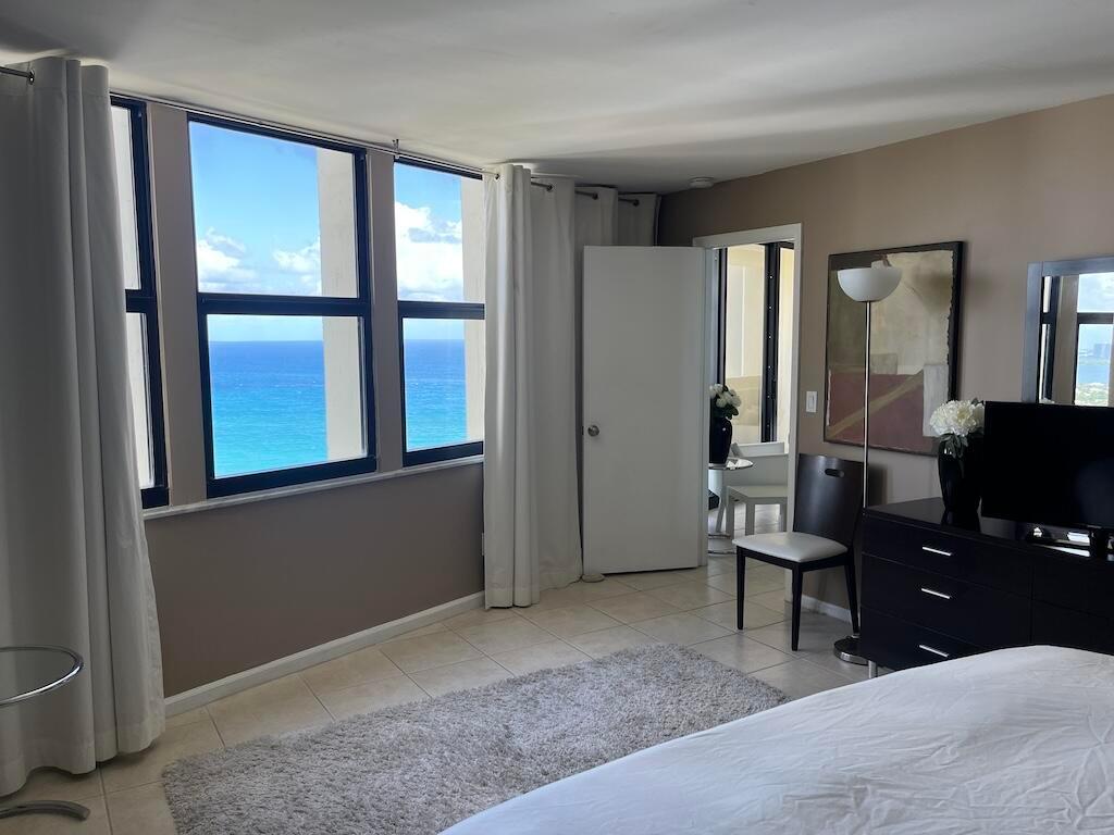 PHOENIX TOWERS CONDO - Residential Lease