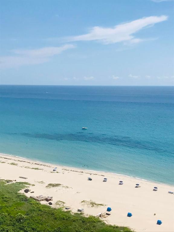 PHOENIX TOWERS CONDO - Residential Lease