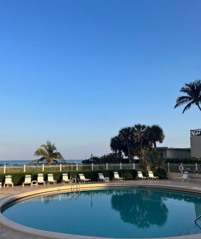 PHOENIX TOWERS CONDO - Residential Lease