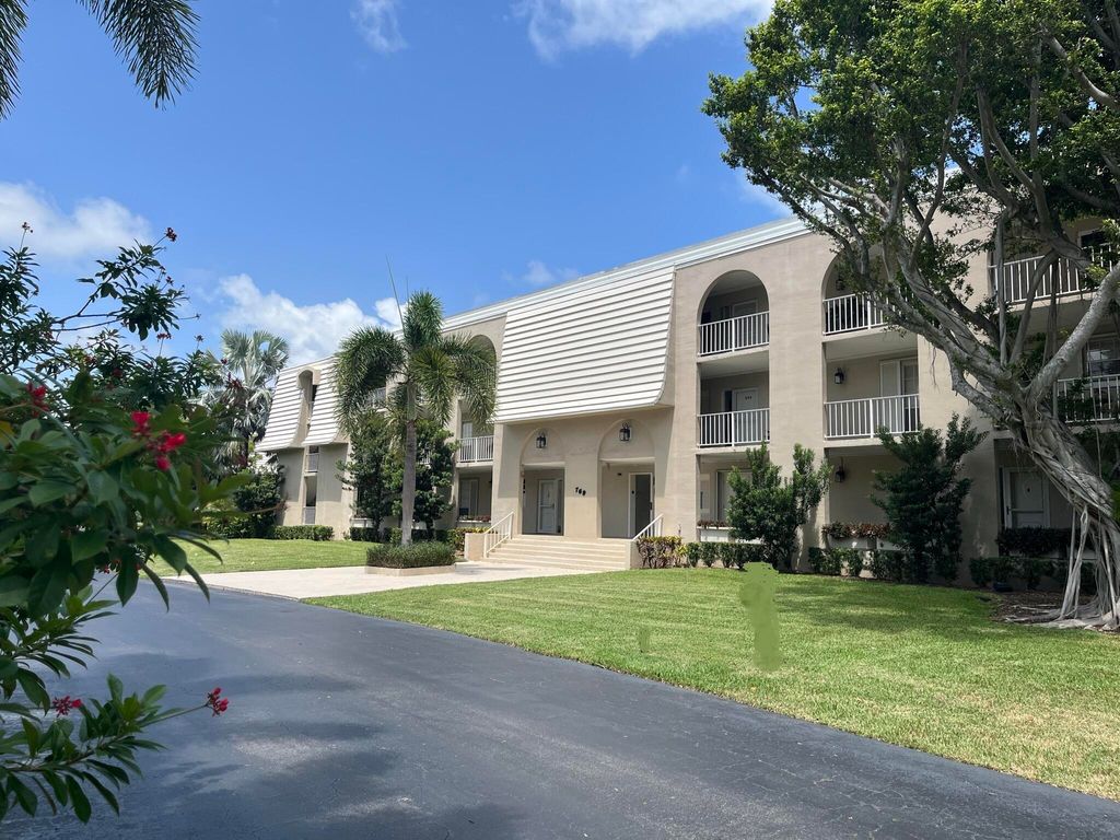 Photo of 769 Jeffery Street #2-202, Boca Raton, FL 33487 (MLS # B26012250)