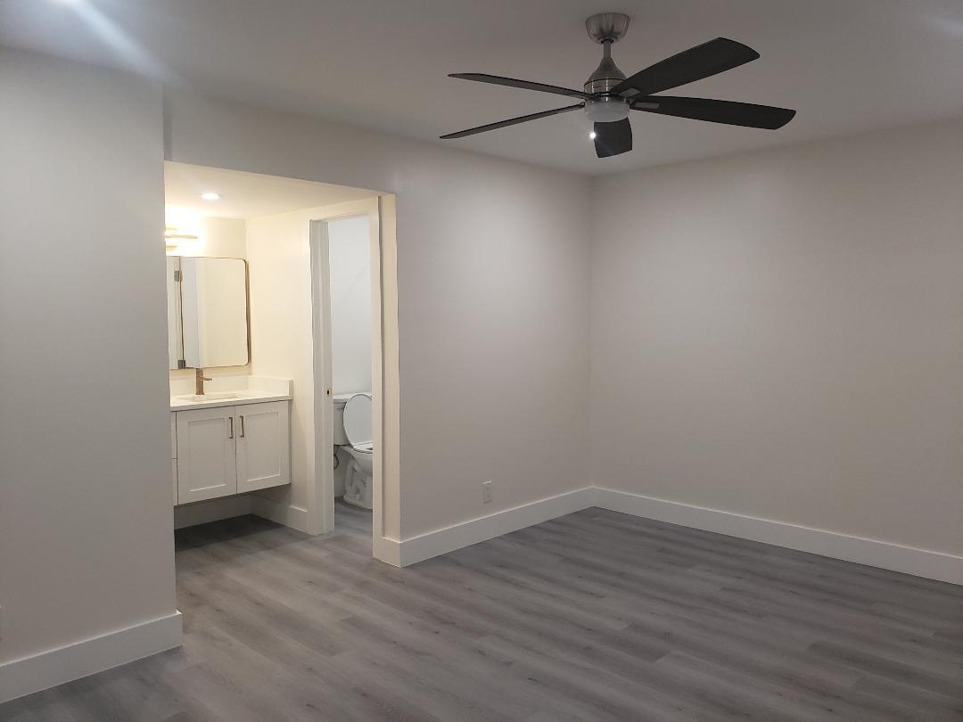 Lago Del Rey Condo 01-12 - Residential Lease