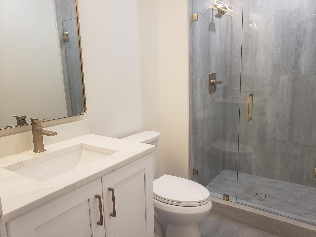 Lago Del Rey Condo 01-12 - Residential Lease