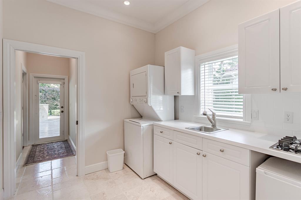 ROYAL PALM YACHT & COUNTR - Residential