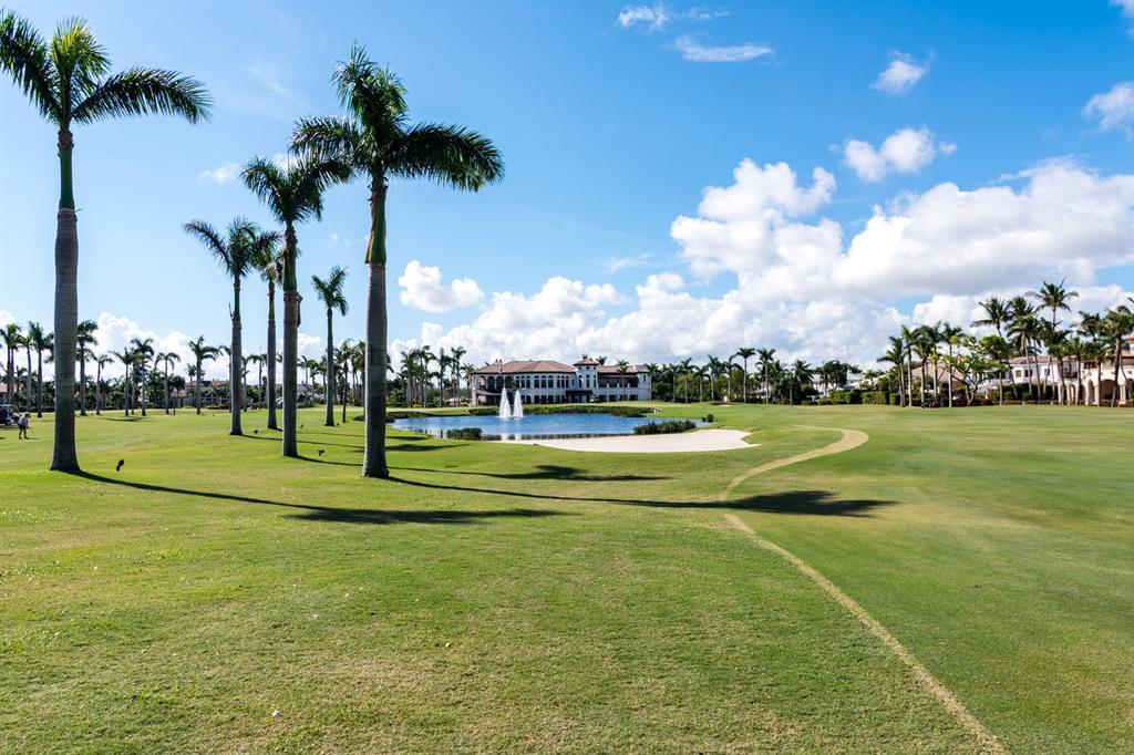 ROYAL PALM YACHT & COUNTR - Residential