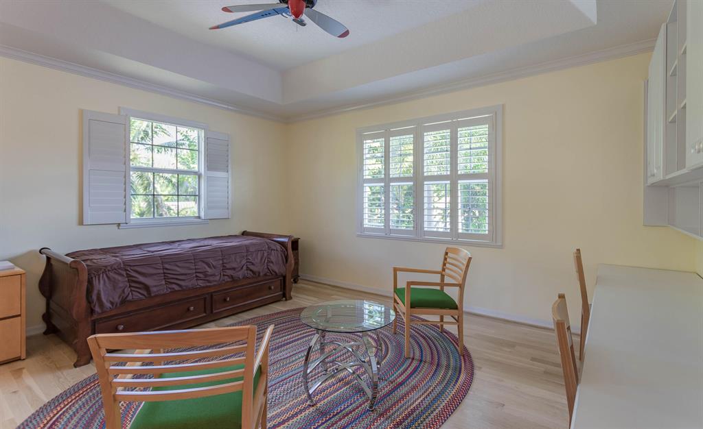 ROYAL PALM YACHT & COUNTR - Residential