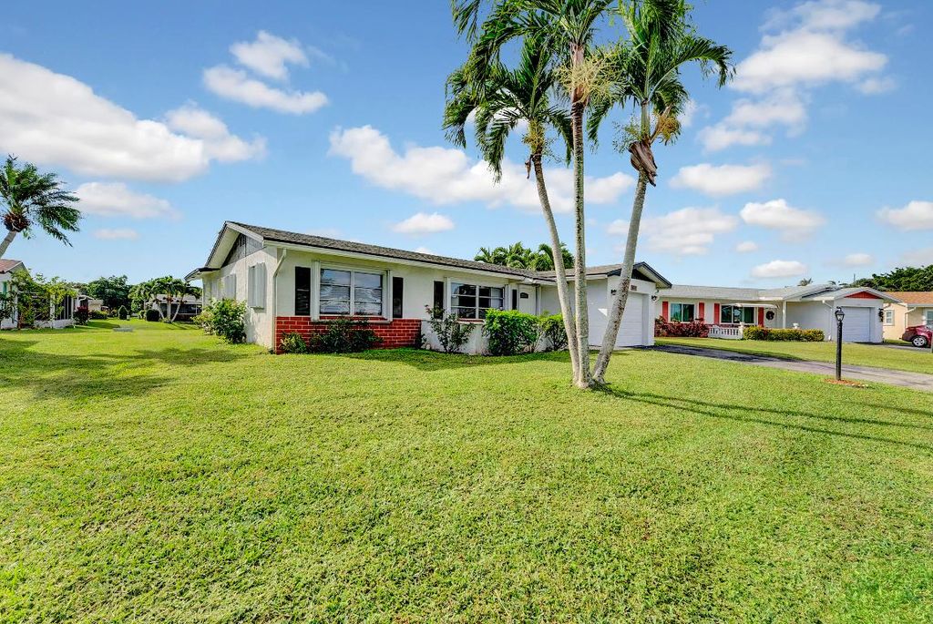 Photo of 14263 El Clavel Way, Delray Beach, FL 33484 (MLS # R11154765)