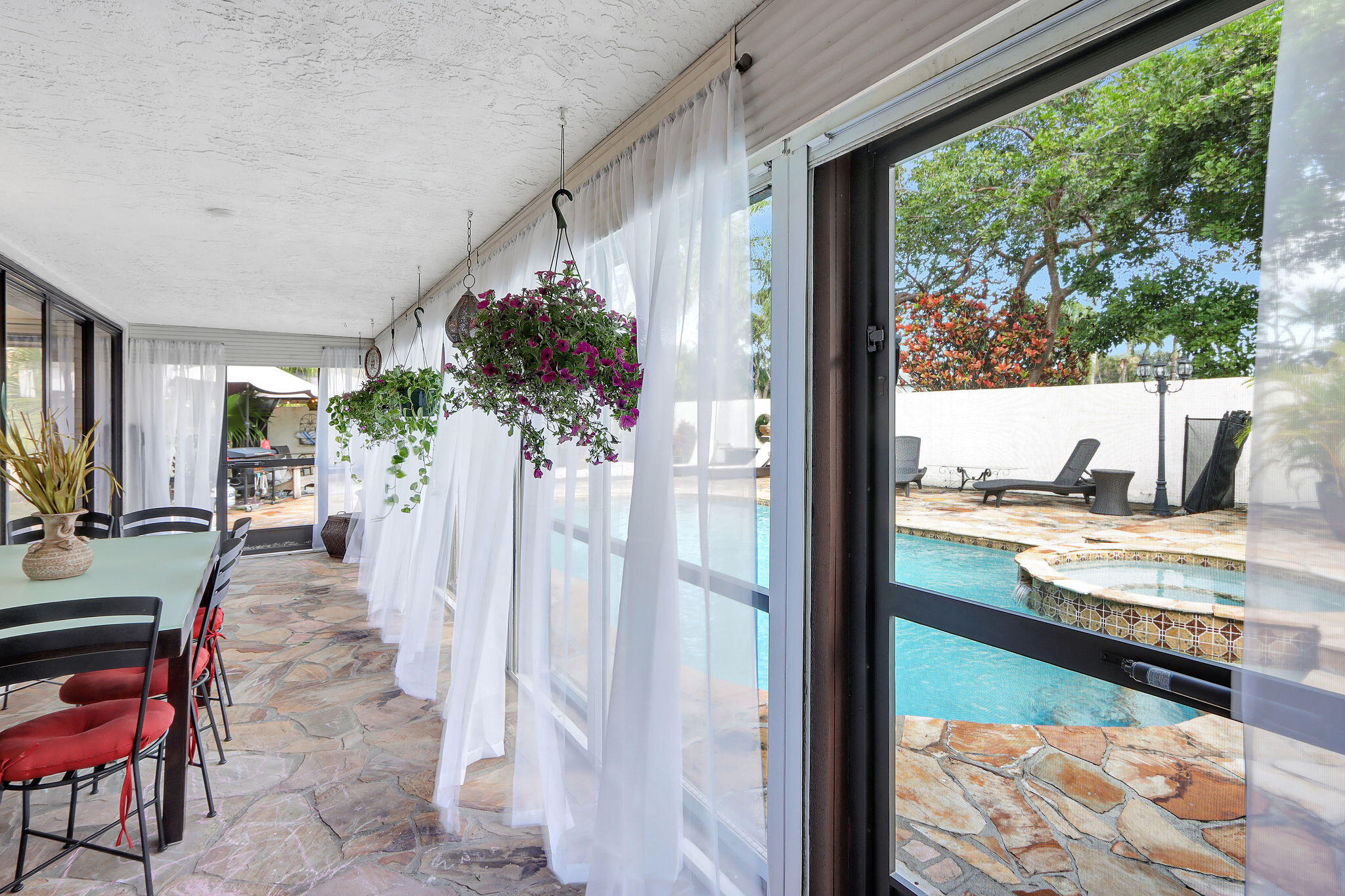 HOMEWOOD LAKES SEC D - Residential