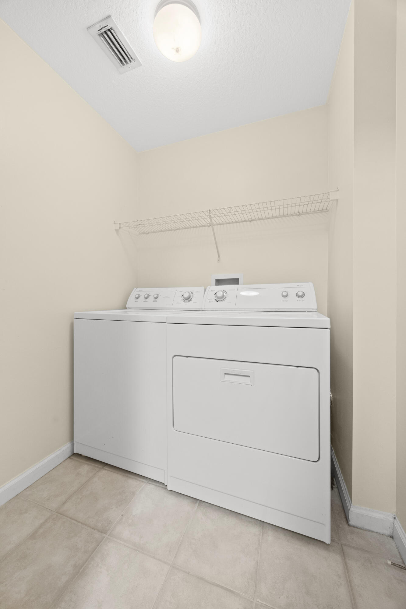 MEZZANO - Residential Lease