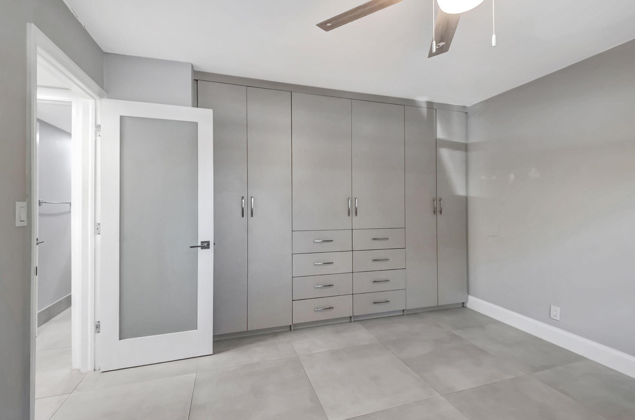 Boca House - Residential