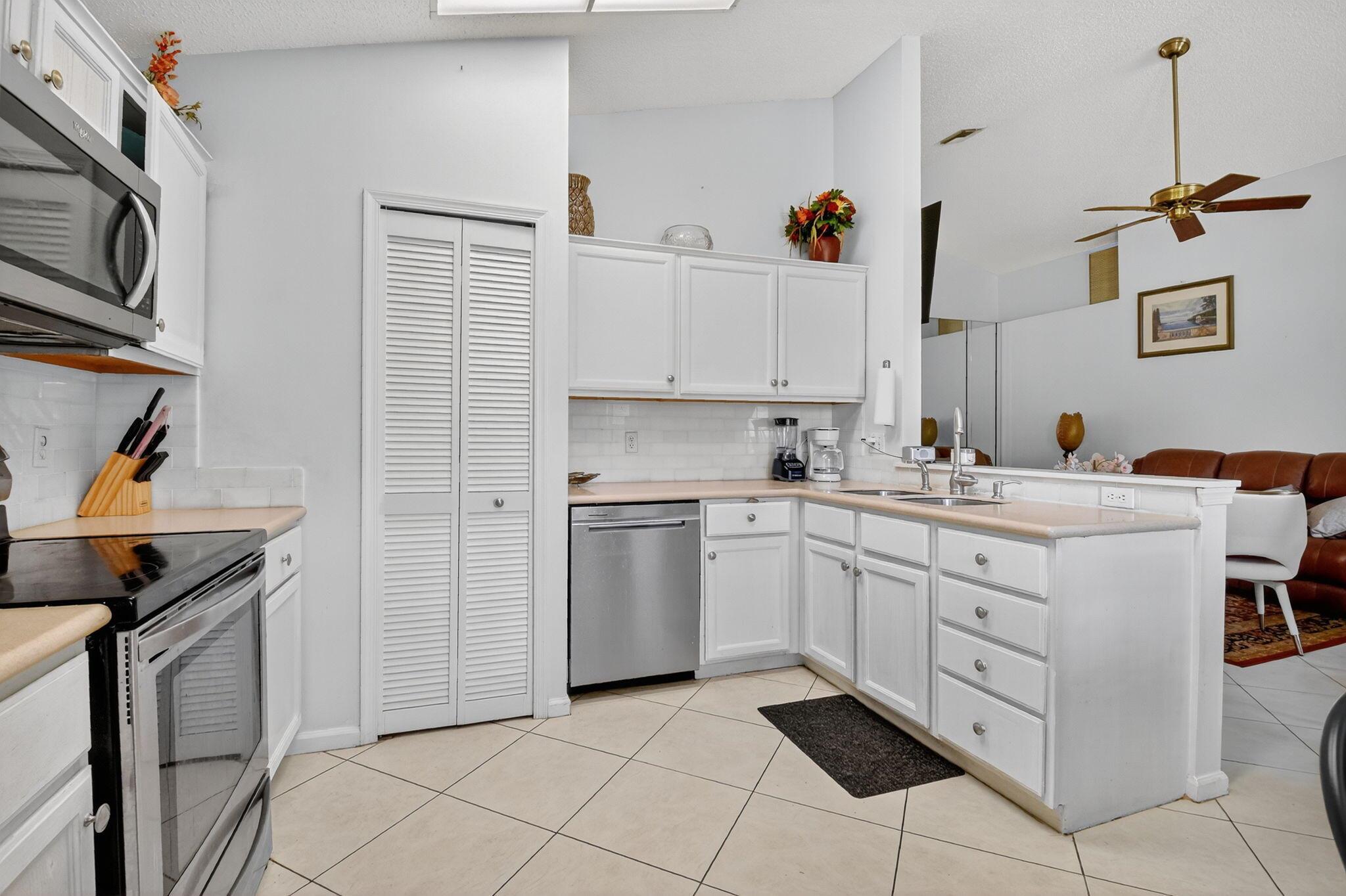 RIVER BRIDGE PAR 2F - Residential