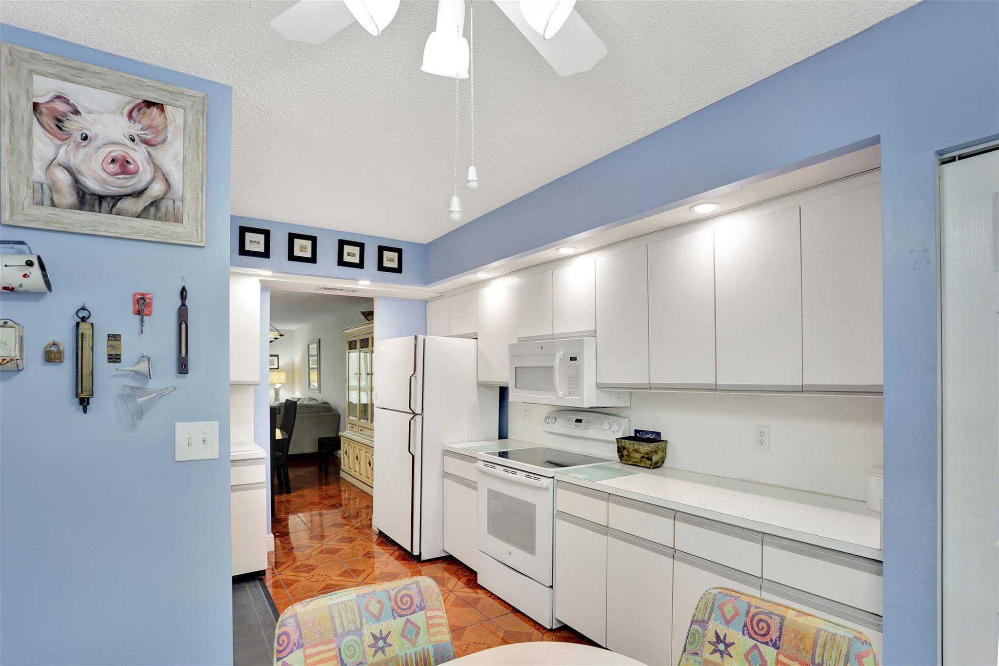 WYNMOOR VILLAGE - Residential