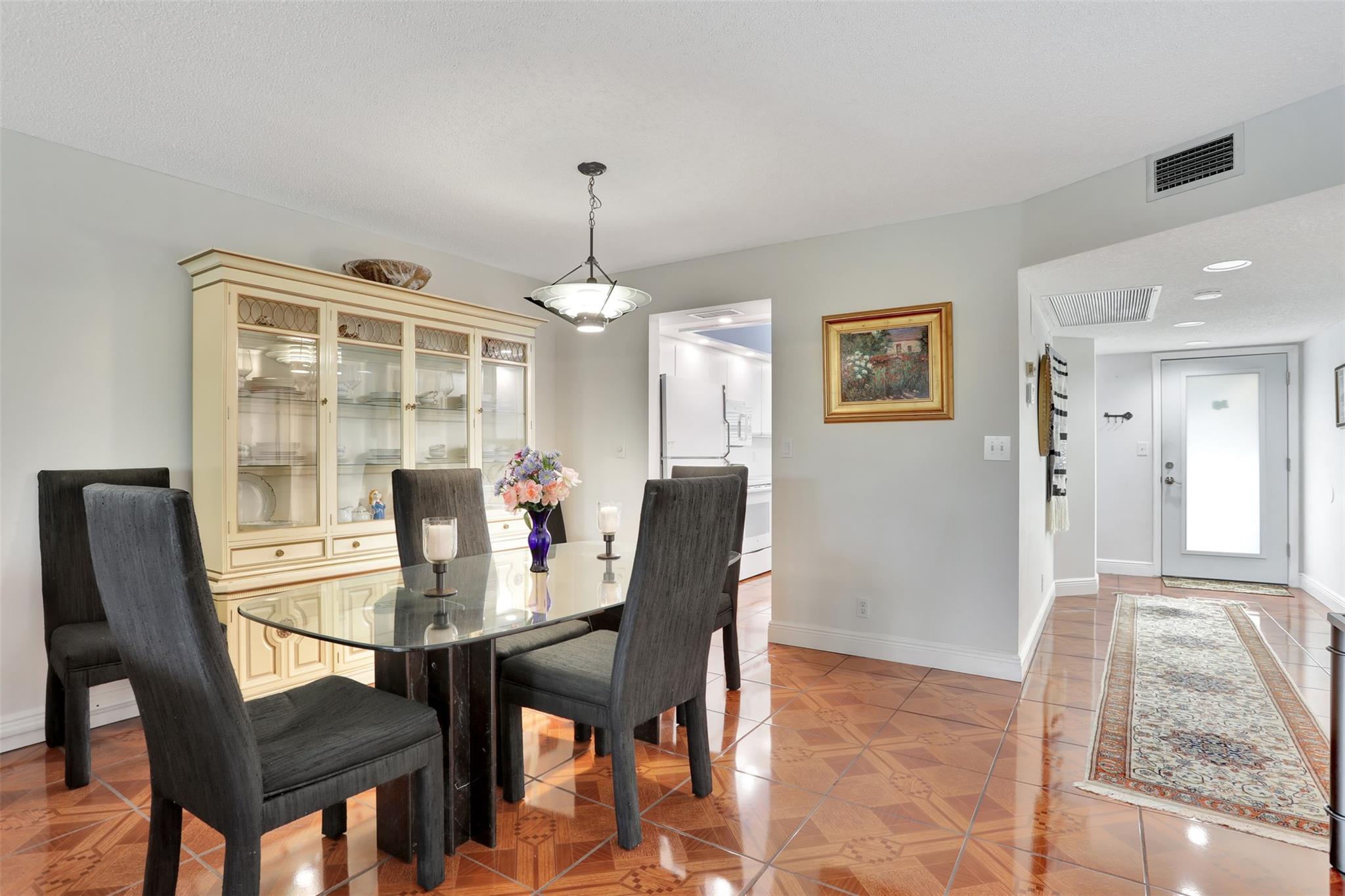 WYNMOOR VILLAGE - Residential
