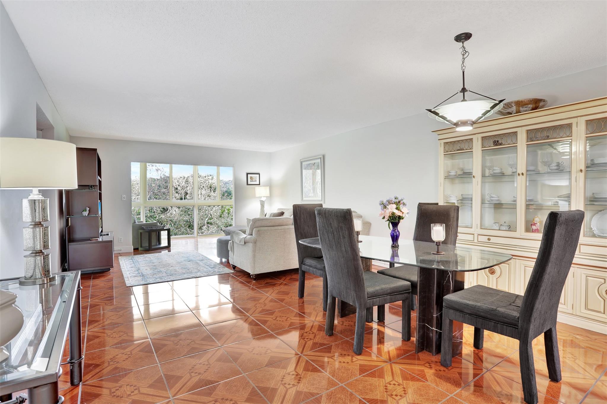 WYNMOOR VILLAGE - Residential