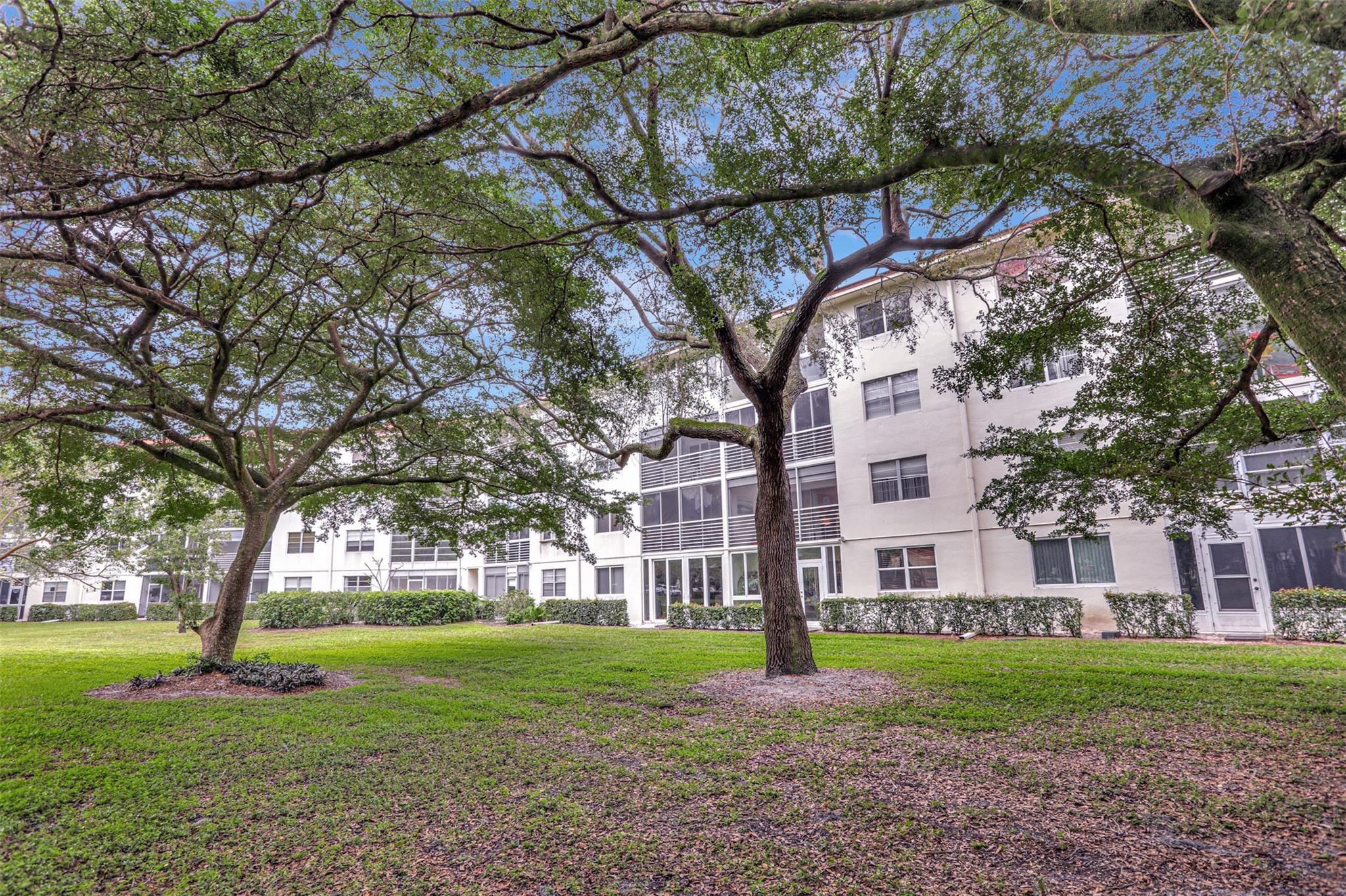 WYNMOOR VILLAGE - Residential