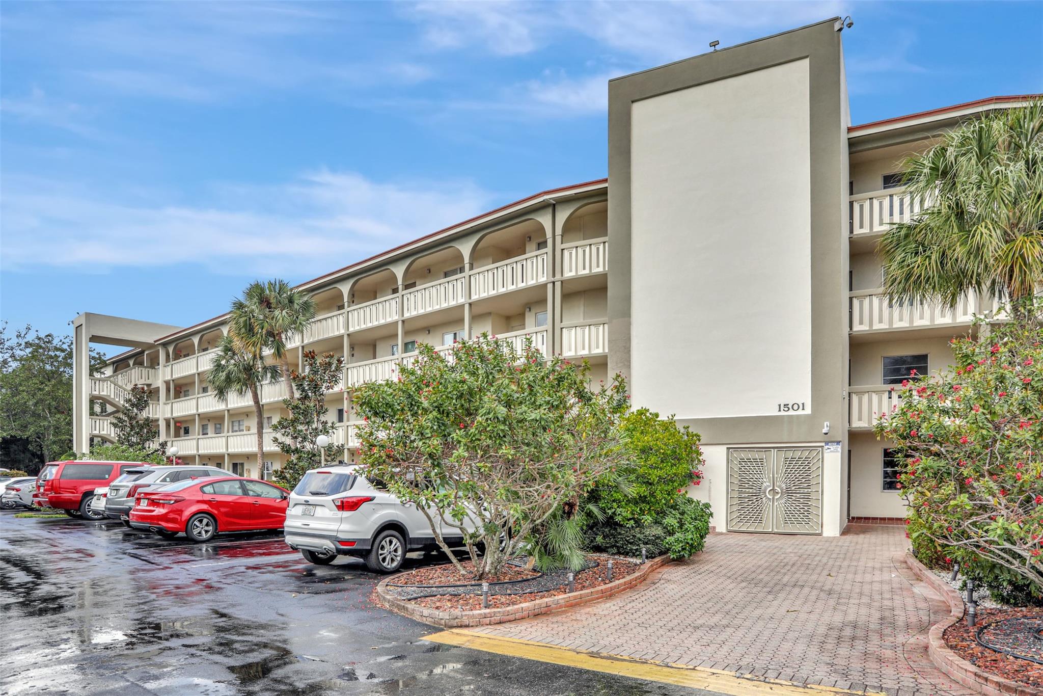 WYNMOOR VILLAGE - Residential