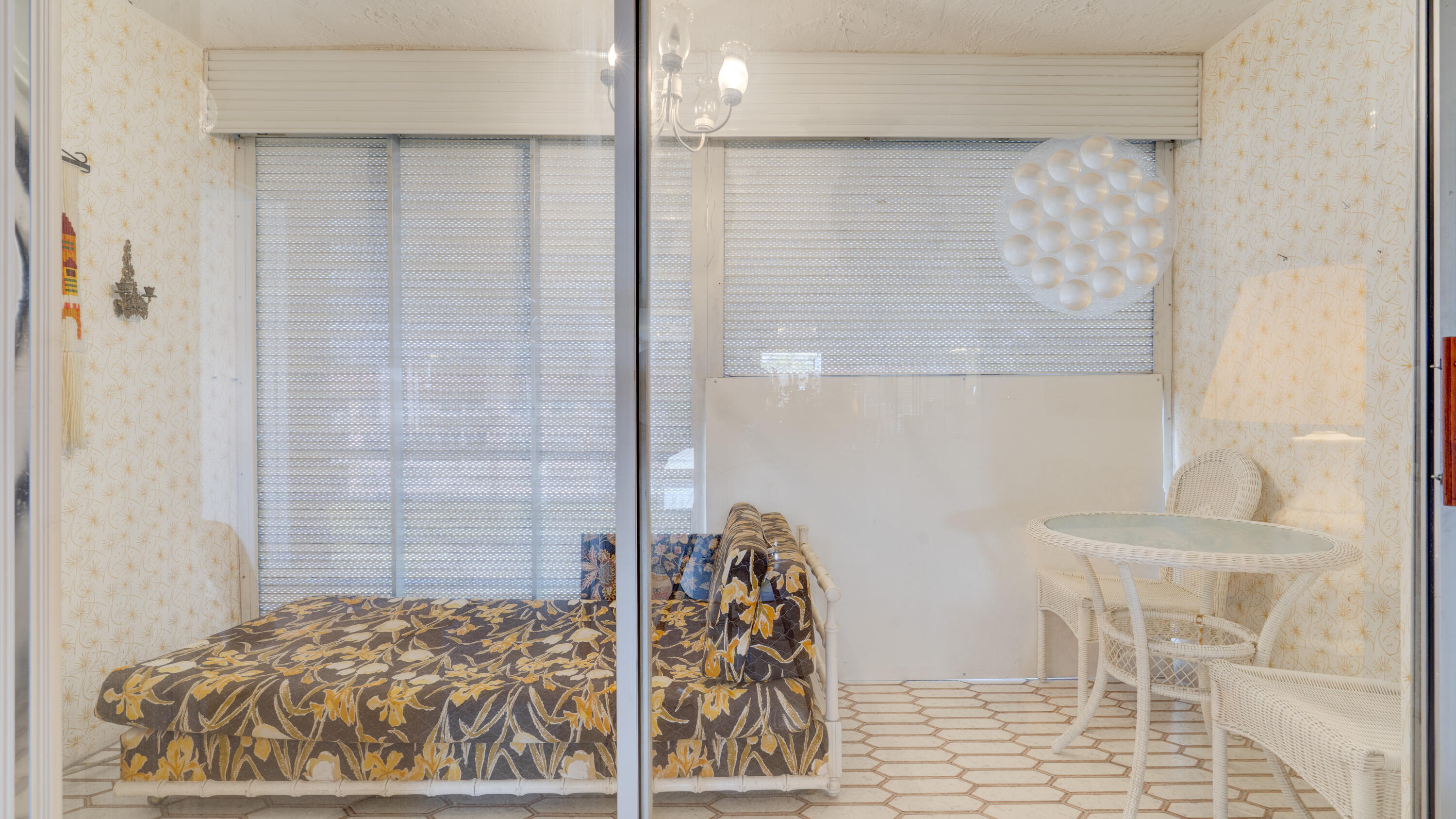 SUNRISE LAKES PHASE III - Residential