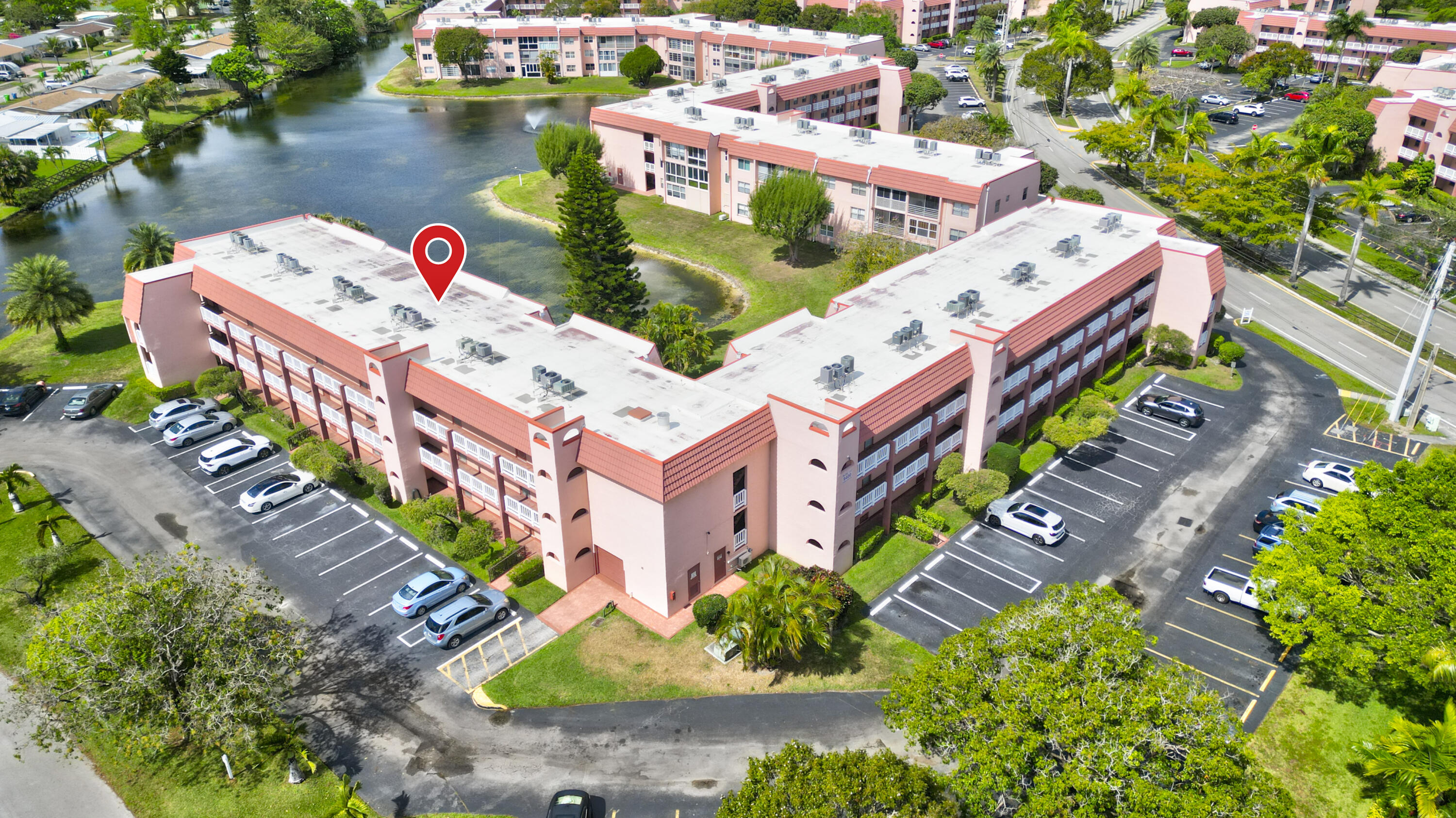 SUNRISE LAKES PHASE III - Residential