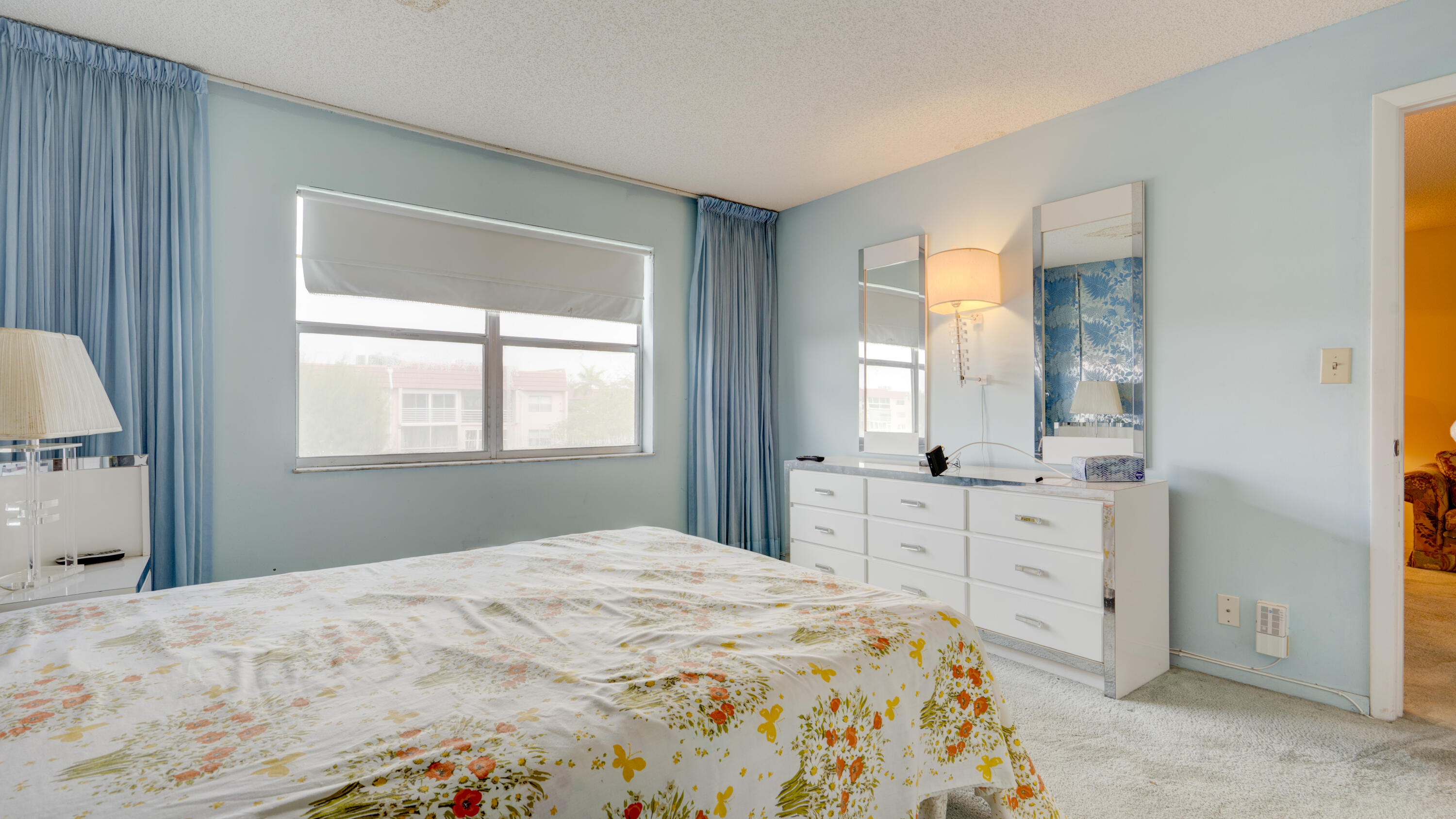 SUNRISE LAKES PHASE III - Residential