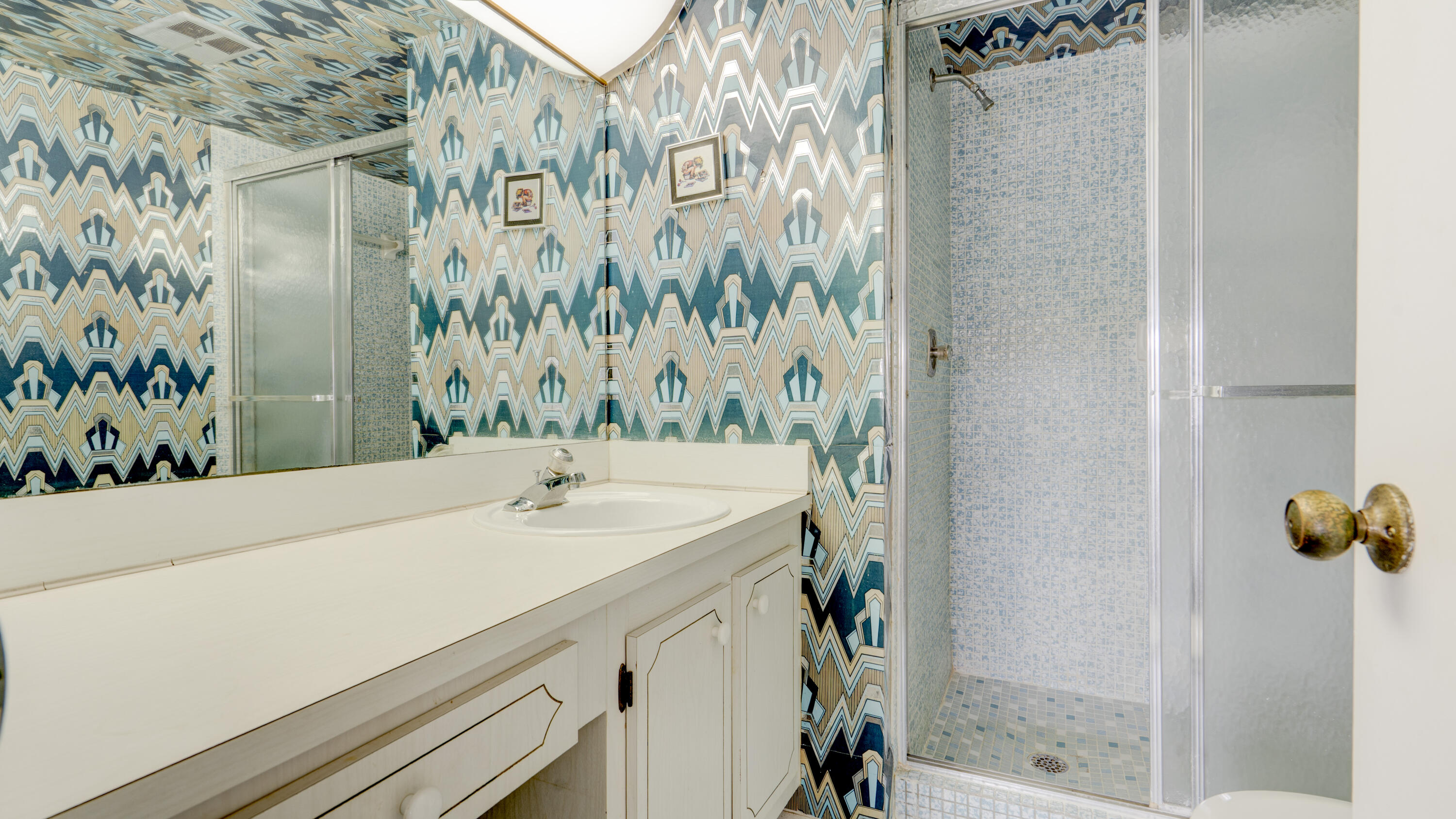 SUNRISE LAKES PHASE III - Residential