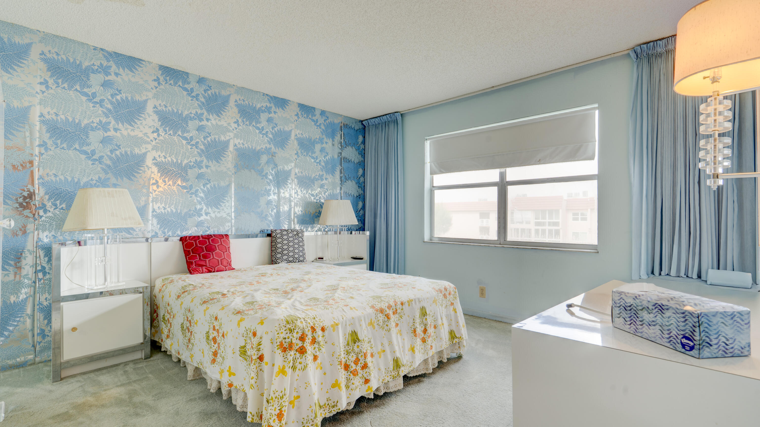 SUNRISE LAKES PHASE III - Residential