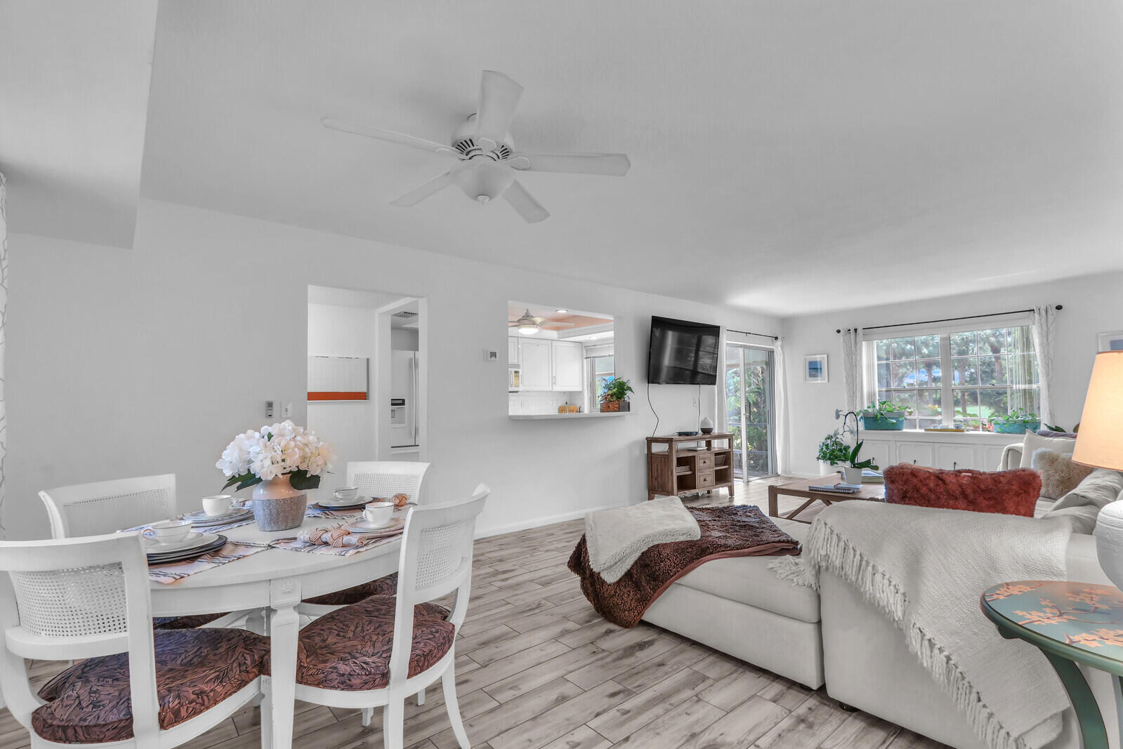 5540 Tamberlane Circle 118