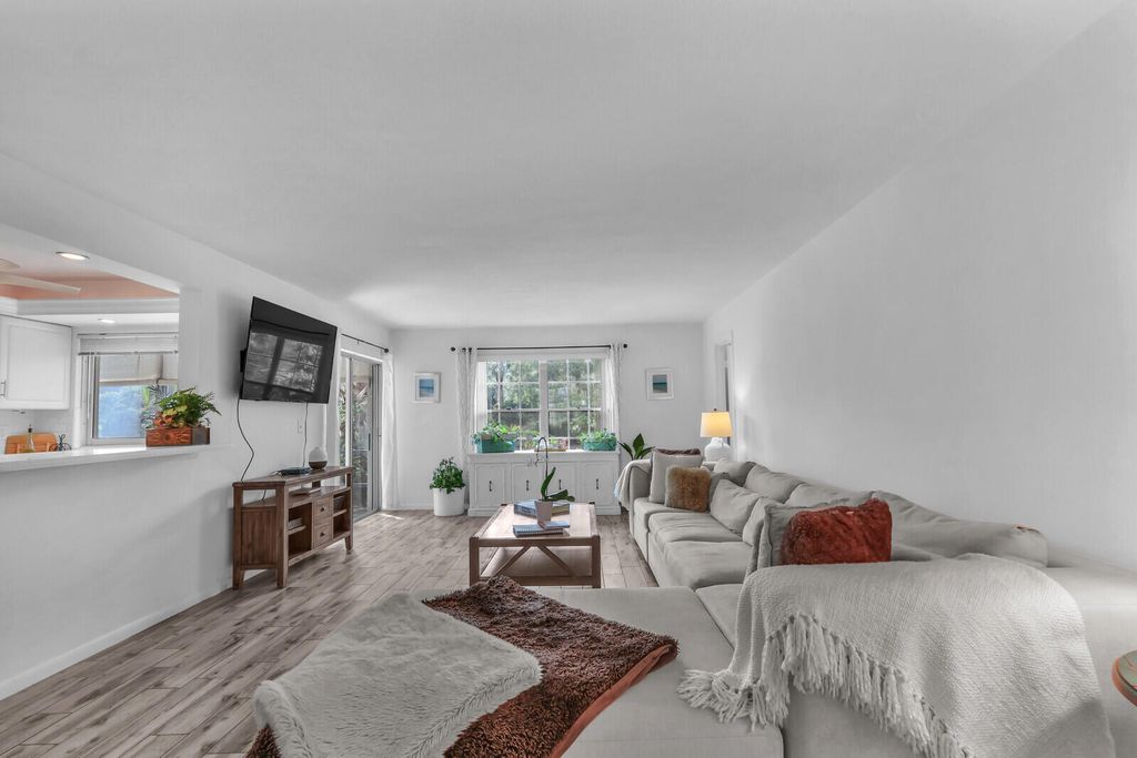 Photo of 5540 Tamberlane Circle #118, Palm Beach Gardens, FL 33418 (MLS # B26012716)