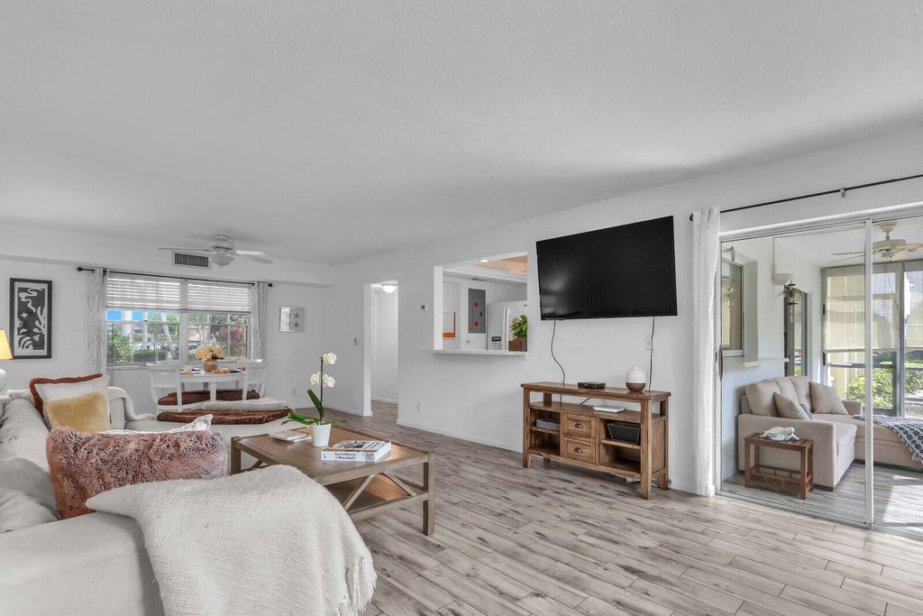 Photo of 5540 Tamberlane Circle #118, Palm Beach Gardens, FL 33418 (MLS # B26012716)