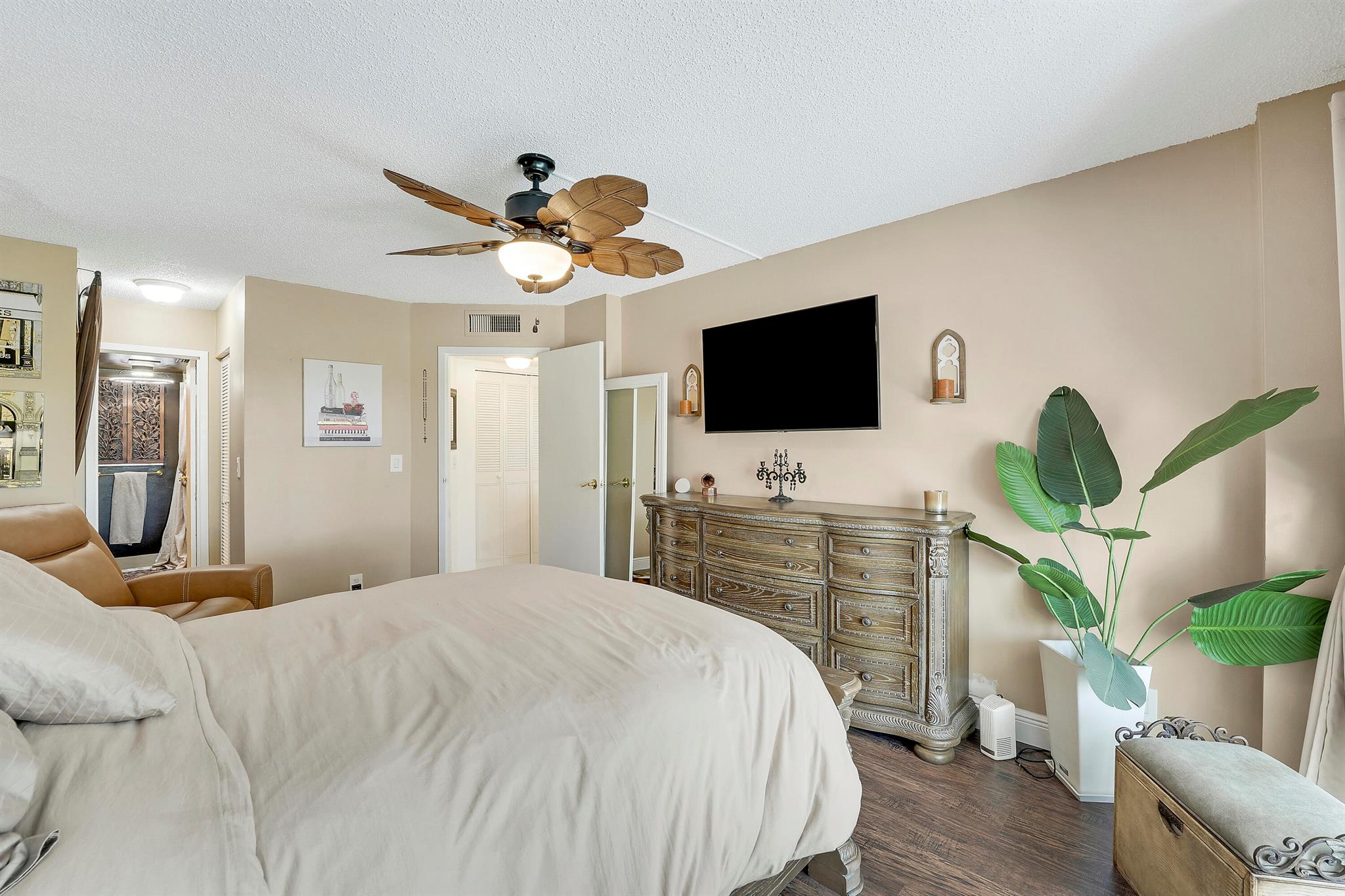 POINCIANA PLACE CONDO 1,2 - Residential