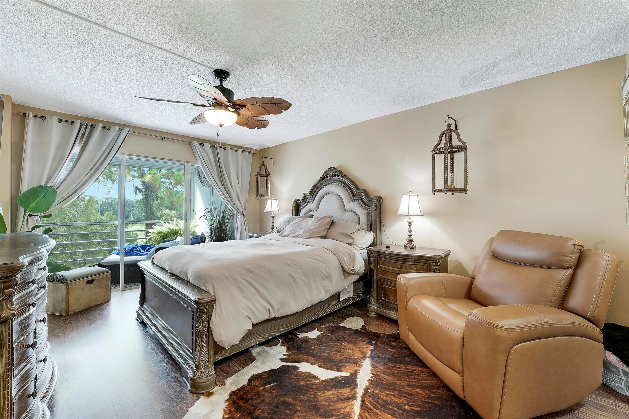 POINCIANA PLACE CONDO 1,2 - Residential